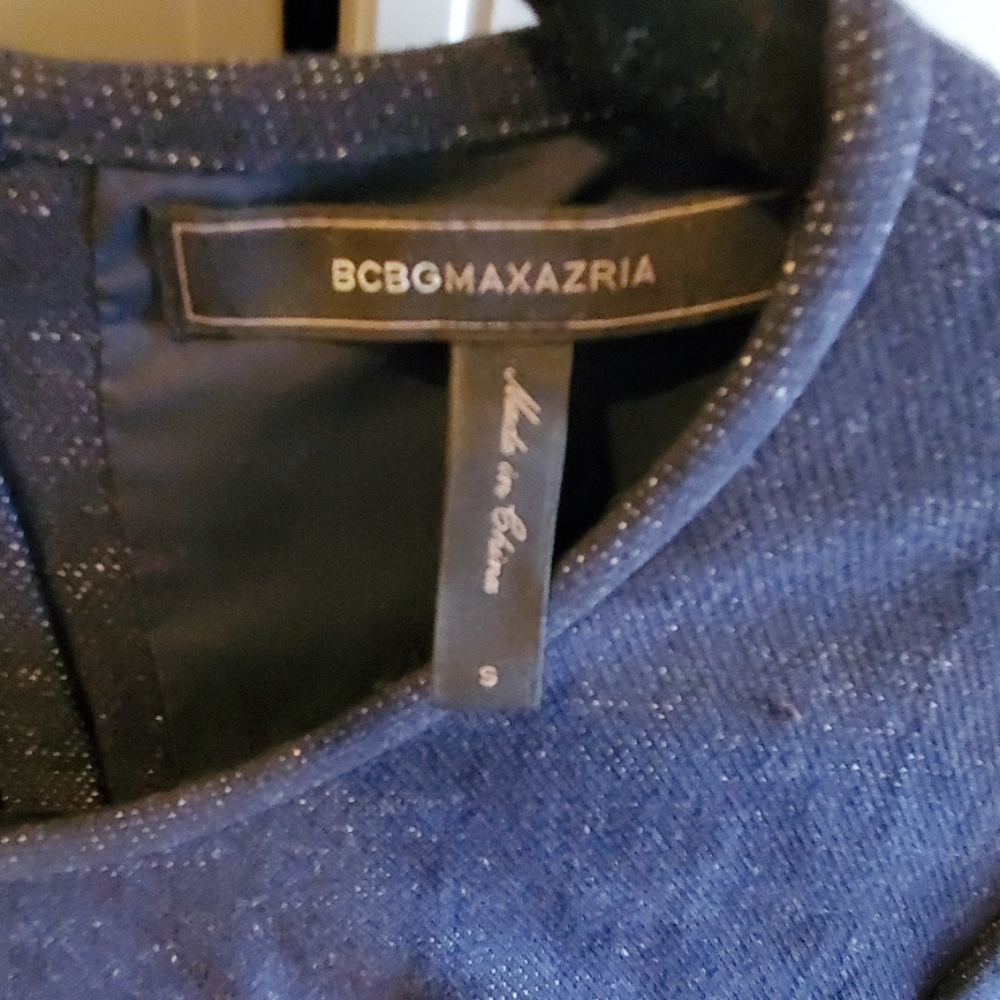 Top - Picture 3 of 5